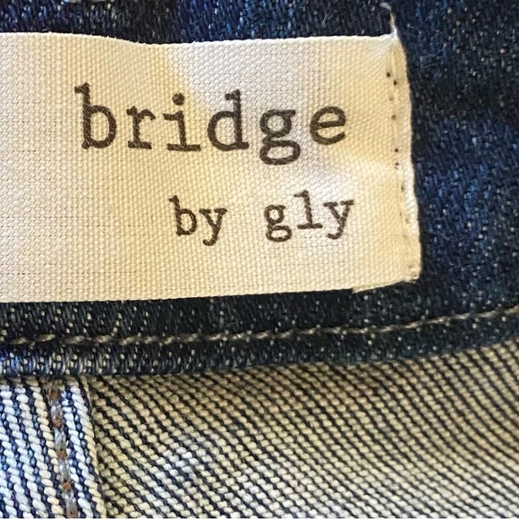 Women’s distressed bridge by gly ultra high rise ankle jeans, size 26 - Picture 5 of 5